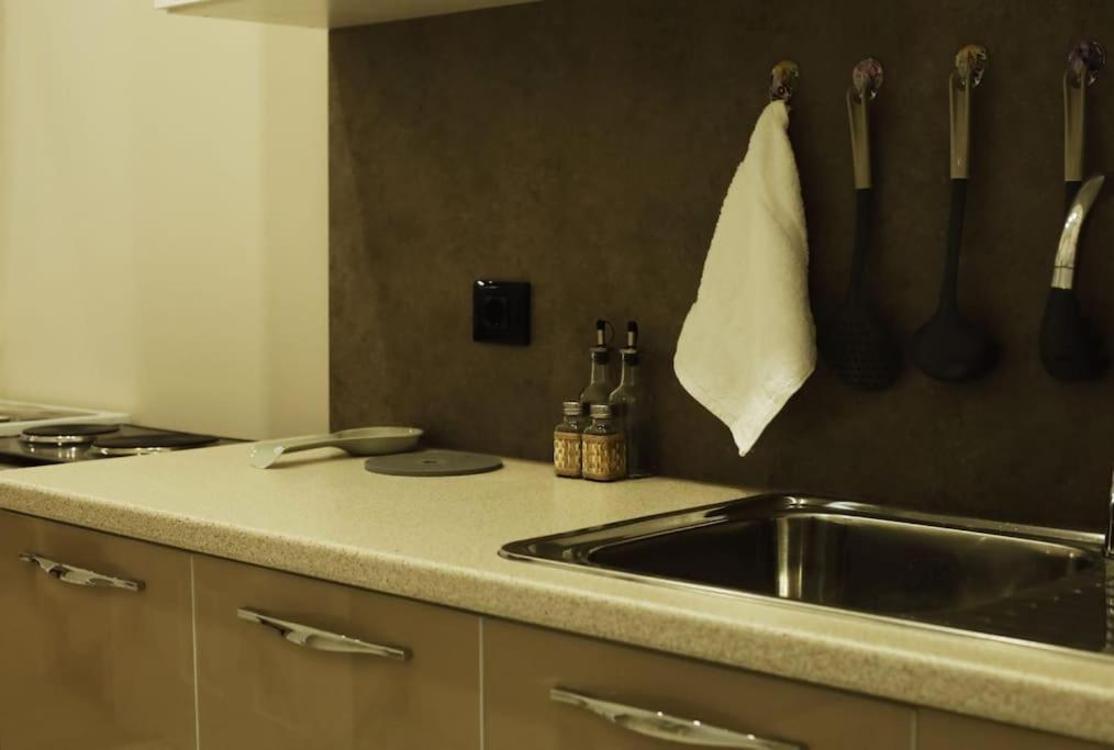 Grandpa House App.1 Apartamento Tirana
